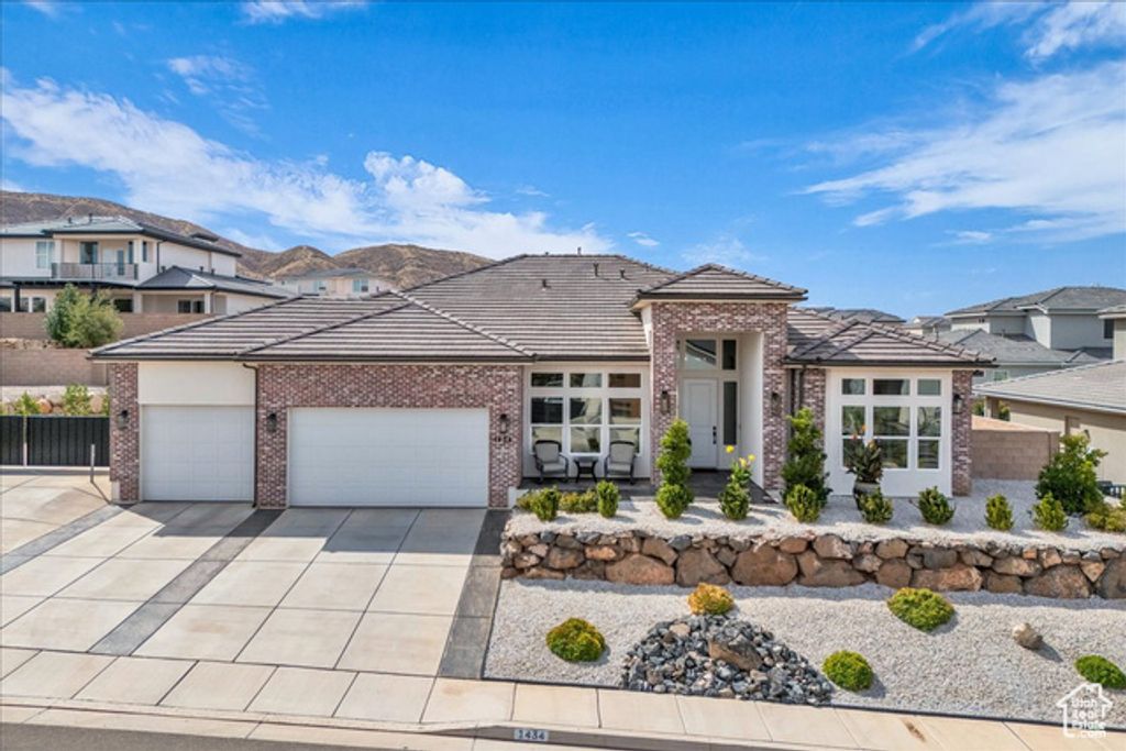 1434 E BLACK BRUSH DR, Washington, UT 84780