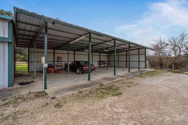 345 Karbo Lane, Weatherford, TX 76085