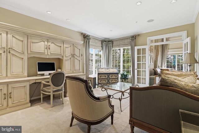10 RIDERS RUN, Newtown Square, PA 19073