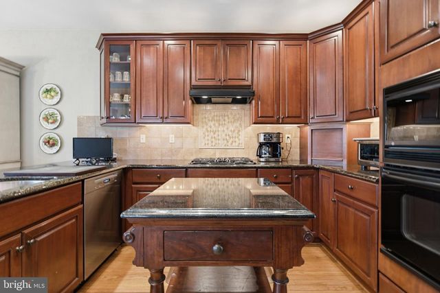 10 RIDERS RUN, Newtown Square, PA 19073