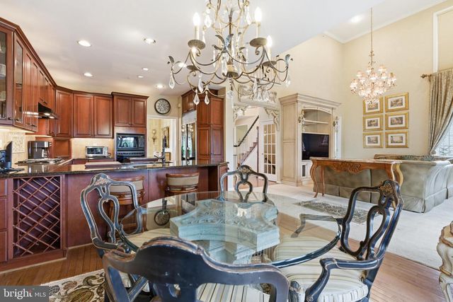 10 RIDERS RUN, Newtown Square, PA 19073