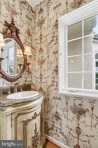 10 RIDERS RUN, Newtown Square, PA 19073