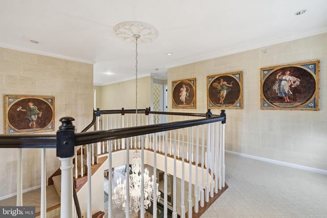 10 RIDERS RUN, Newtown Square, PA 19073