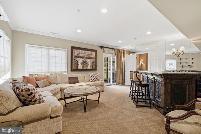 10 RIDERS RUN, Newtown Square, PA 19073