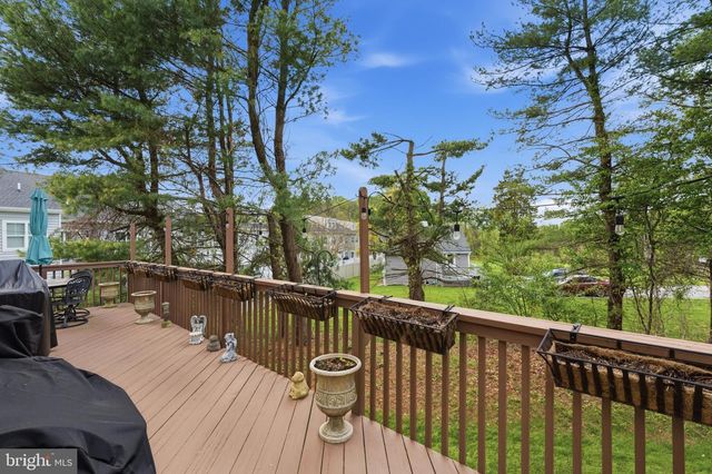 10 RIDERS RUN, Newtown Square, PA 19073