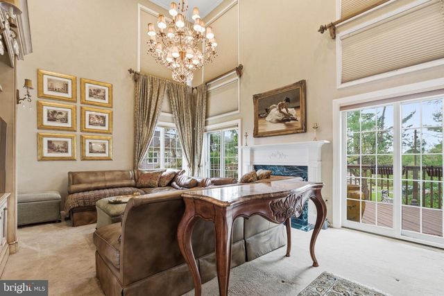 10 RIDERS RUN, Newtown Square, PA 19073