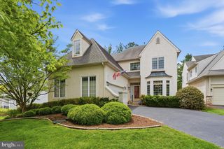 10 RIDERS RUN, Newtown Square, PA 19073