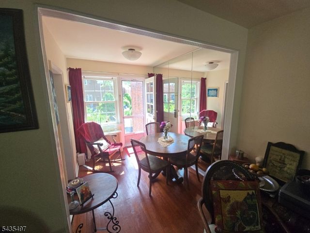 152 Boyden Ave 152B, Maplewood Twp., NJ 07040