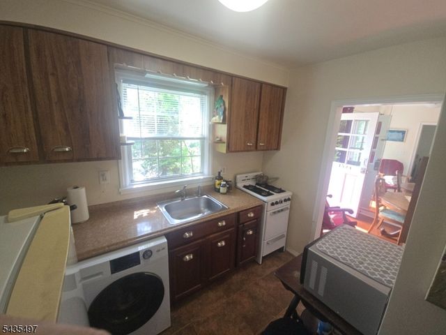 152 Boyden Ave 152B, Maplewood Twp., NJ 07040
