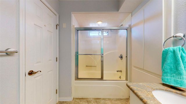 816 Pinata Drive, Crystal Beach, TX 77650