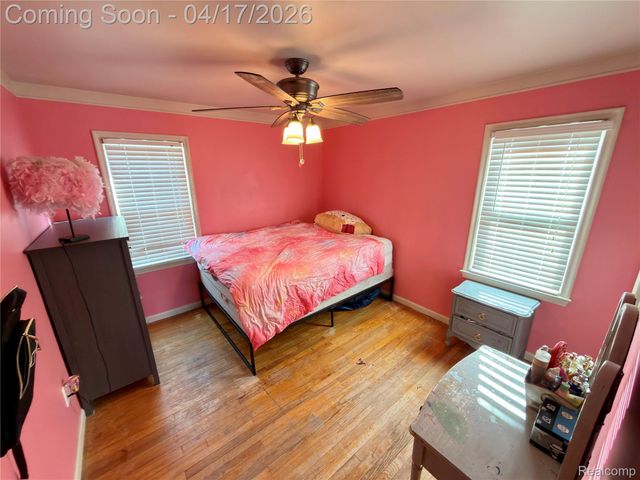 6778 Kolb Avenue, Allen Park, MI 48101