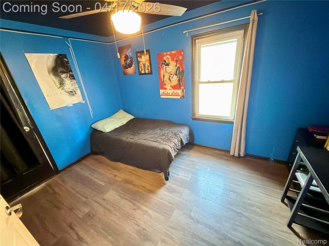 6778 Kolb Avenue, Allen Park, MI 48101