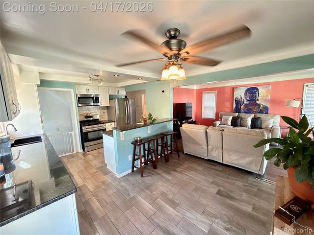 6778 Kolb Avenue, Allen Park, MI 48101