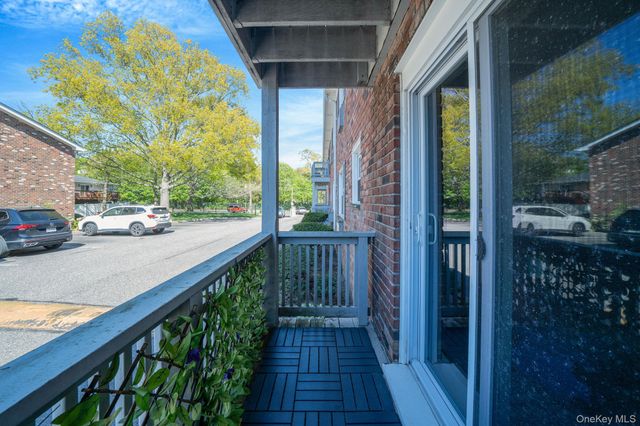 35 Fairharbor Drive 35, Patchogue, NY 11772