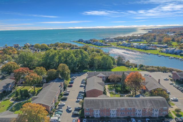 35 Fairharbor Drive 35, Patchogue, NY 11772