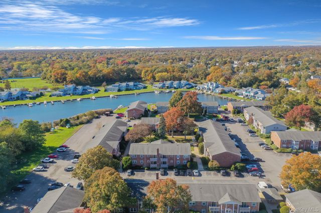 35 Fairharbor Drive 35, Patchogue, NY 11772