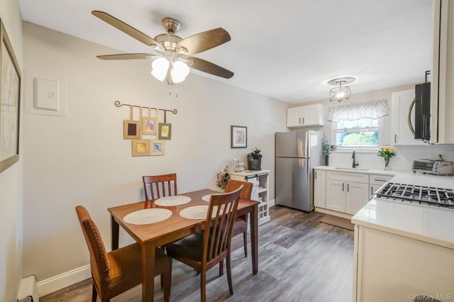 35 Fairharbor Drive 35, Patchogue, NY 11772
