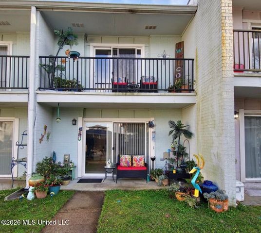 3230 Cumberland Road, 42, Ocean Springs, MS 39564