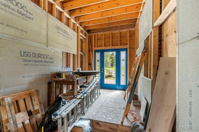 1512 Palm Street, St Louis, MO 63107