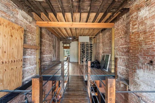 1512 Palm Street, St Louis, MO 63107