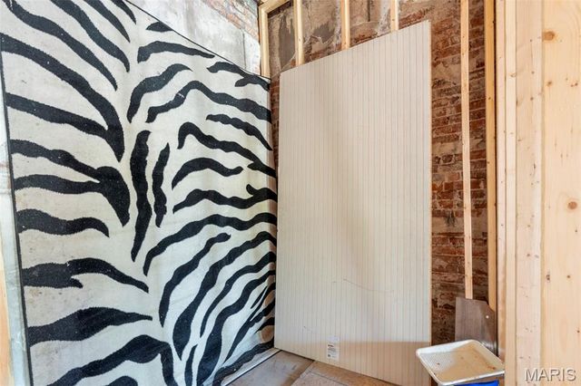 1512 Palm Street, St Louis, MO 63107