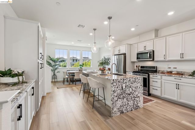 24157 Amaranth Loop, Hayward, CA 94541