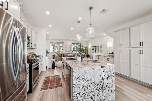 24157 Amaranth Loop, Hayward, CA 94541