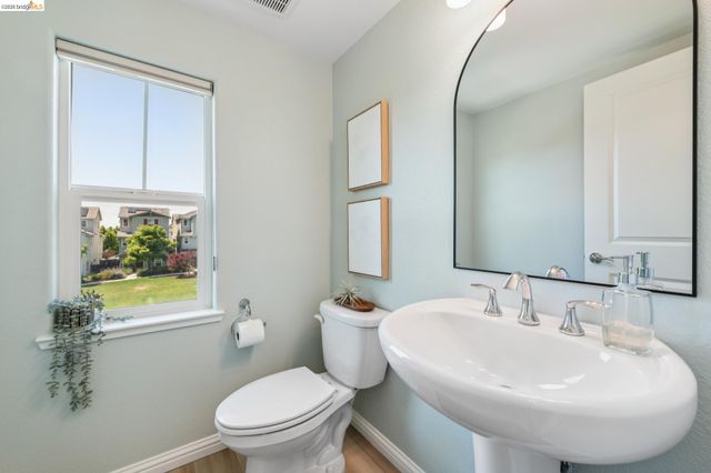 24157 Amaranth Loop, Hayward, CA 94541