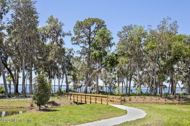 244 OAKMOSS Drive, St. Johns, FL 32259