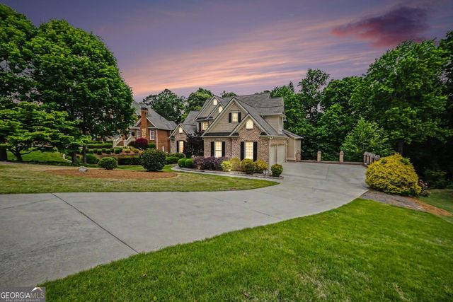 4621 Chartwell Chase Court, Flowery Branch, GA 30542