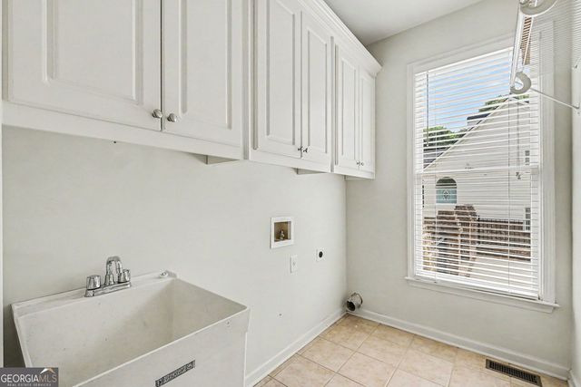 4621 Chartwell Chase Court, Flowery Branch, GA 30542