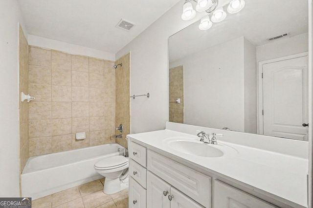 4621 Chartwell Chase Court, Flowery Branch, GA 30542
