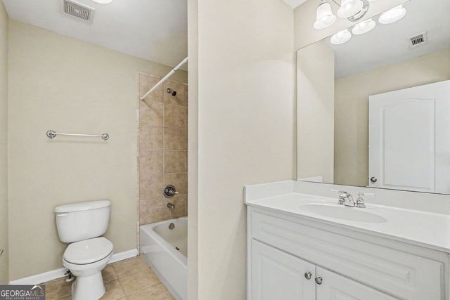 4621 Chartwell Chase Court, Flowery Branch, GA 30542