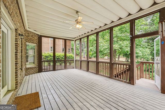4621 Chartwell Chase Court, Flowery Branch, GA 30542