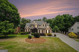 4621 Chartwell Chase Court, Flowery Branch, GA 30542