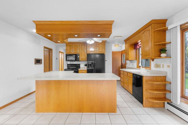 E4568 COUNTY ROAD C, Marion, WI 54950