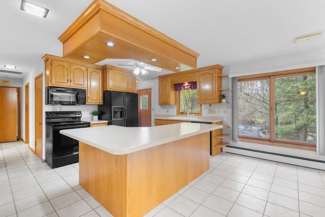 E4568 COUNTY ROAD C, Marion, WI 54950