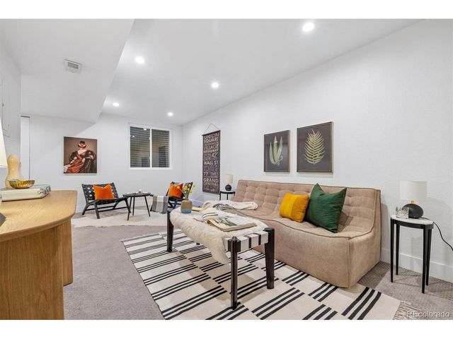 7474 E Arkansas Ave 11-10, Denver, CO 80231