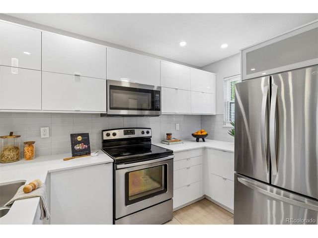 7474 E Arkansas Ave 11-10, Denver, CO 80231