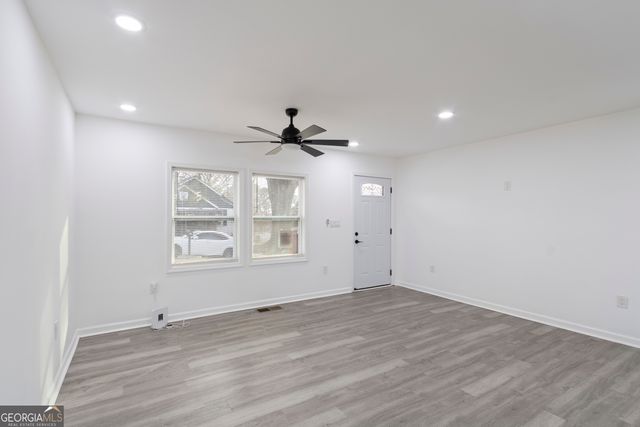 586 High Drive, Forest Park, GA 30297