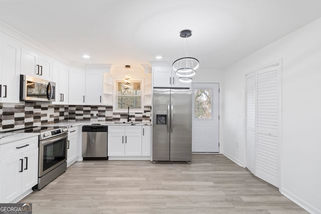 586 High Drive, Forest Park, GA 30297