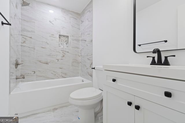 586 High Drive, Forest Park, GA 30297