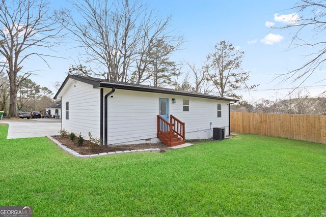 586 High Drive, Forest Park, GA 30297