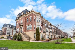 726 RIVER MIST DR #221, National Harbor, MD 20745