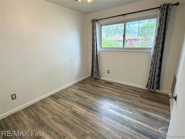 25653 Palomino Drive, Warren, MI 48089