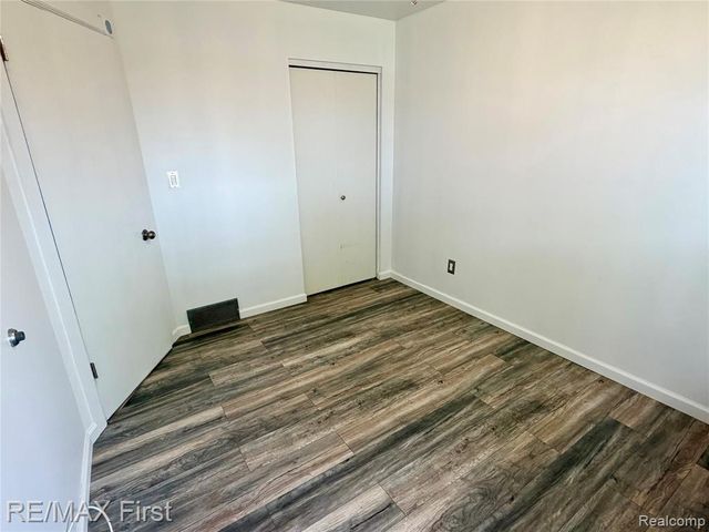 25653 Palomino Drive, Warren, MI 48089