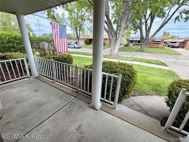25653 Palomino Drive, Warren, MI 48089