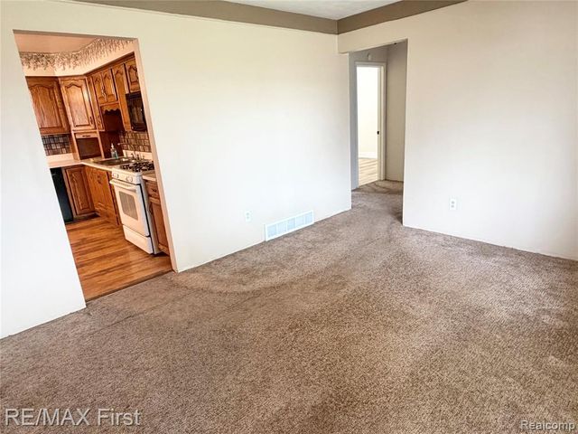 25653 Palomino Drive, Warren, MI 48089