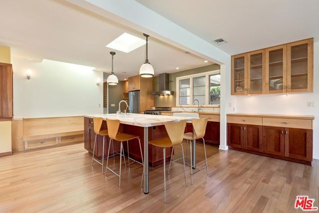 2670 CARMAR Drive, Los Angeles, CA 90046