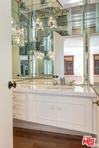 2670 CARMAR Drive, Los Angeles, CA 90046